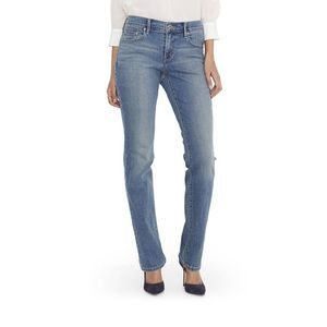 Levi’s 505 Straight Leg Light Wash Jeans